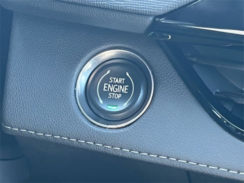 Used 2025 Buick Enclave Preferred image 24