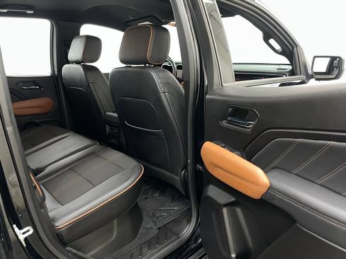 Certified 2024 GMC Canyon AT4 w/ Technology Package AWD/4WD image 42