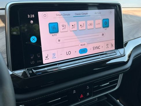 New 2026 Volkswagen Atlas SE AWD/4WD image 26