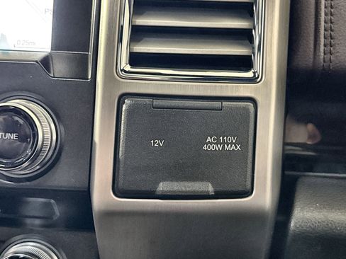 Used 2016 Ford F150 Platinum w/ Equipment Group 701A Luxury image 27