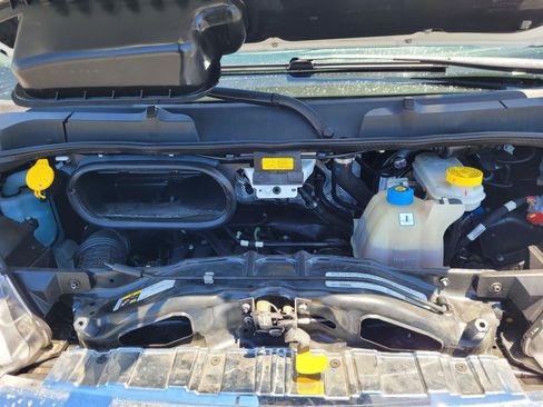 Used 2025 RAM ProMaster 2500 w/ U-Haul Equipment Group FWD image 36