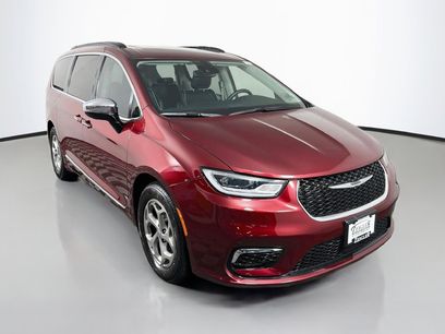 Used 2023 Chrysler Pacifica Limited