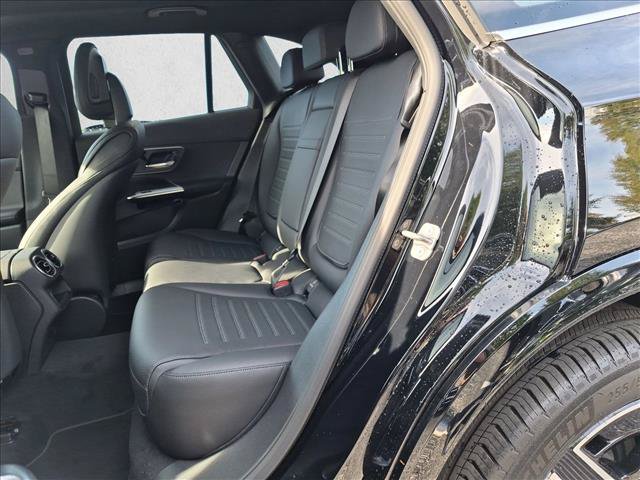 New 2027 Mercedes-Benz GLC 300 4MATIC image 17
