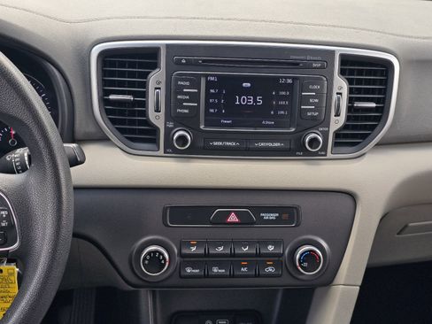 Used 2017 Kia Sportage LX FWD image 15