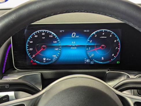 Used 2021 Mercedes-Benz GLB 250 image 43