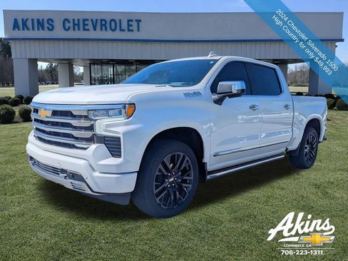 Used 2024 Chevrolet Silverado 1500 High Country w/ Technology Package RWD image 9