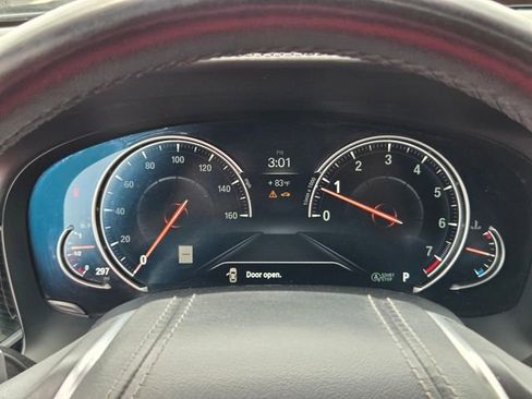 Used 2017 BMW 750i RWD image 25