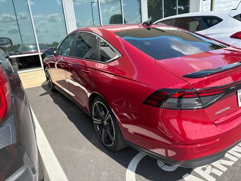 Used 2024 Honda Accord Sport image 6