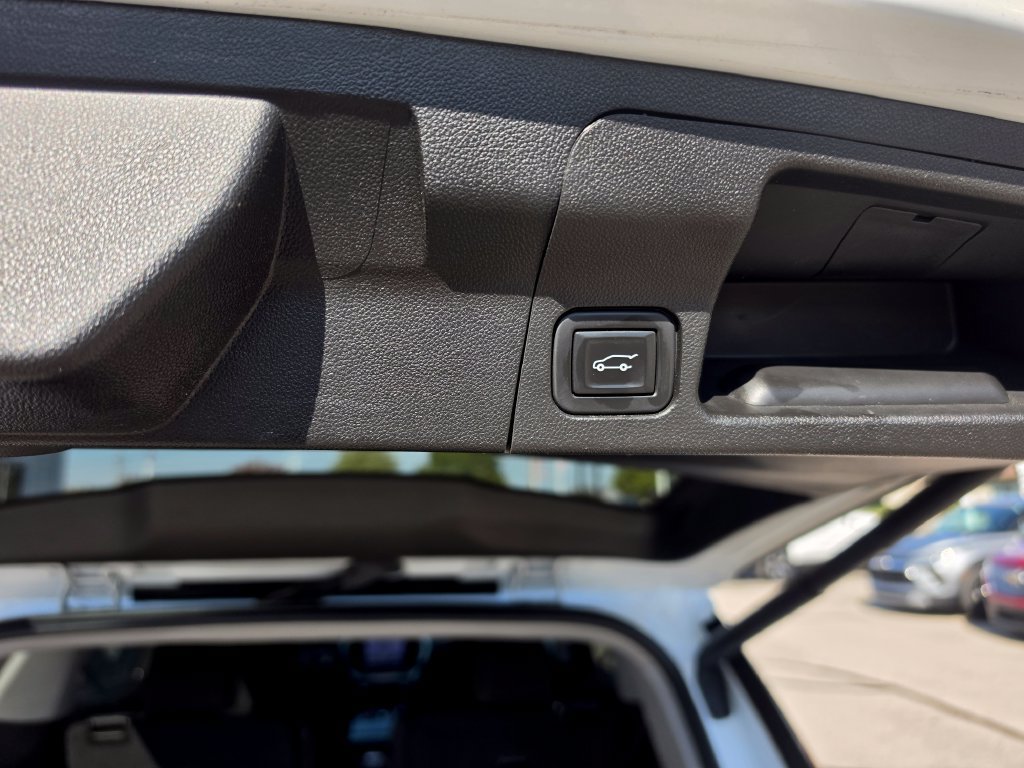 Certified 2021 GMC Acadia SLE w/ Driver Convenience Package FWD image 46