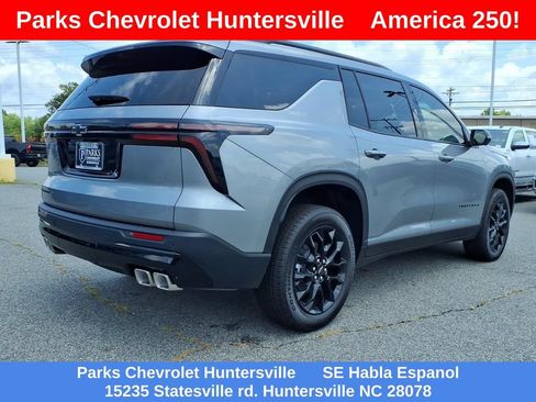 New 2026 Chevrolet Traverse LT w/ Midnight/Sport Edition FWD image 4