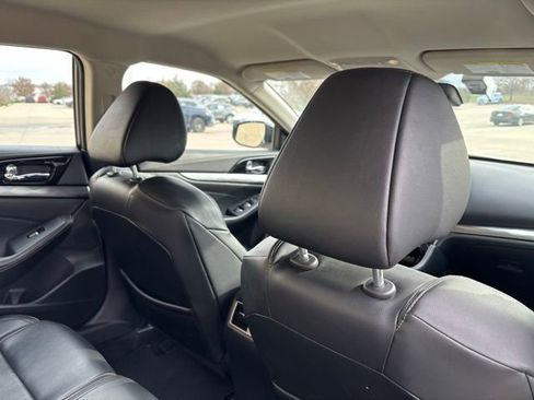 Used 2023 Nissan Maxima SV w/ Floor Mat Group image 11