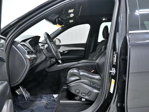 Used 2019 Volvo XC90 T6 R-Design w/ Advanced Package AWD/4WD image 5