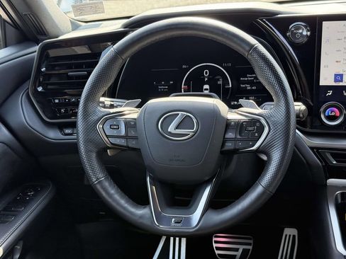 Used 2025 Lexus TX 500h AWD w/ Technology Package image 9