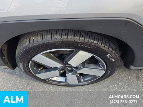 Used 2024 Hyundai Santa Fe Limited image 19