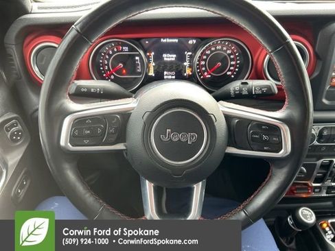 Used 2018 Jeep Wrangler Unlimited Rubicon w/ Cold Weather Group image 15