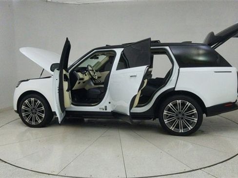 Used 2023 Land Rover Range Rover Long Wheelbase Autobiography image 76