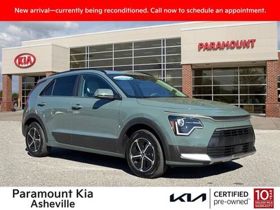 Used 2025 Kia Niro EX