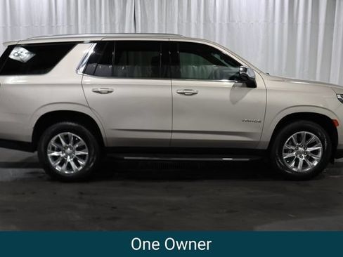 Used 2021 Chevrolet Tahoe Premier w/ Premium Package AWD/4WD image 2