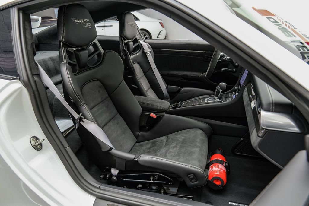 Used 2018 Porsche 911 GT2 RS RWD image 35