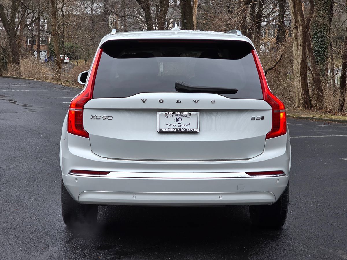 Used 2024 Volvo XC90 B5 Core w/ Climate Package AWD/4WD image 5