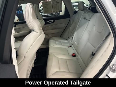 Used 2023 Volvo XC60 B5 Plus AWD/4WD image 6