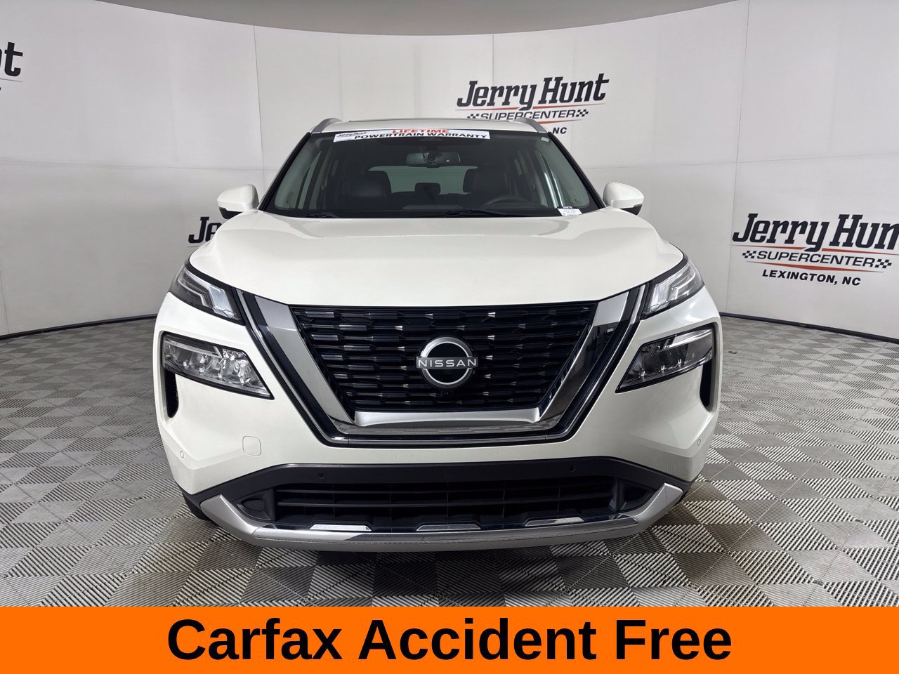 Used 2023 Nissan Rogue Platinum w/ Platinum Premium Package FWD image 3