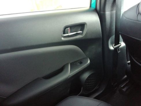 Used 2021 Toyota Prius Prime XLE image 27