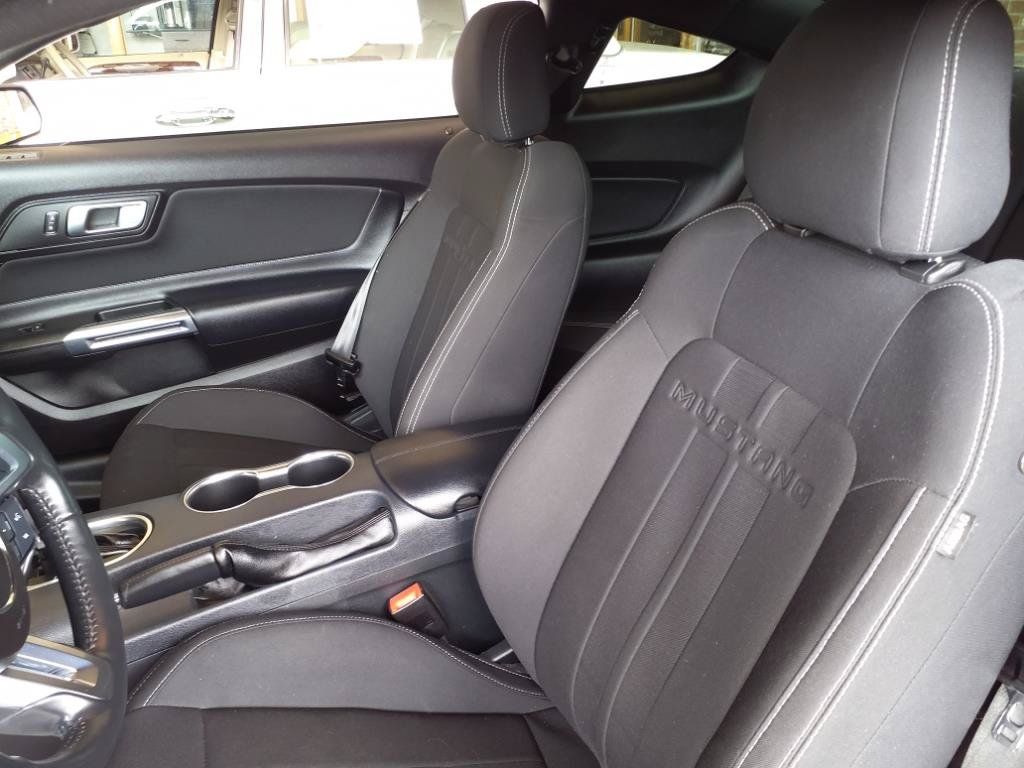 Used 2021 Ford Mustang GT RWD image 5