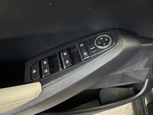 Used 2022 Kia Seltos EX AWD/4WD image 11