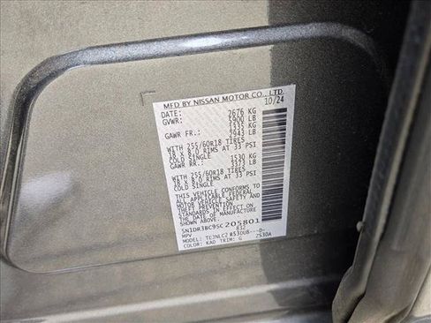 Used 2025 Nissan Pathfinder SV AWD/4WD image 15