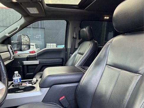 Used 2020 Ford F450 Lariat w/ Lariat Ultimate Package AWD/4WD image 12