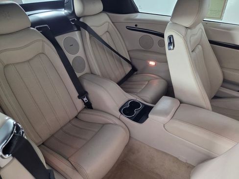 Used 2011 Maserati GranTurismo Convertible RWD image 30
