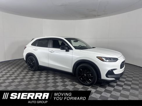 Used 2023 Honda HR-V Sport image 1