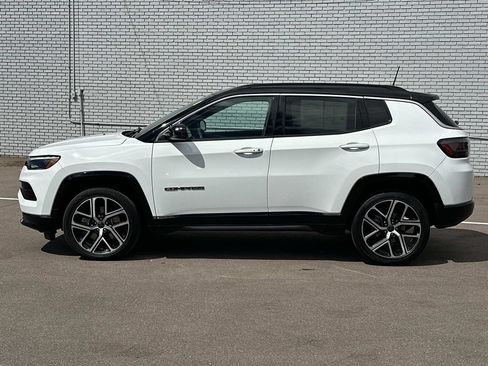 Certified 2025 Jeep Compass Limited w/ Elite Group AWD/4WD image 2