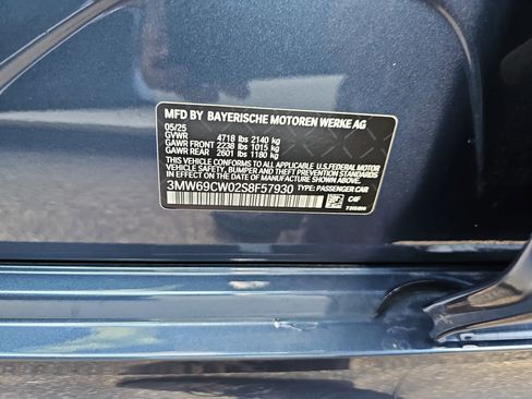 Certified 2025 BMW 330i Sedan w/ Premium Package image 39