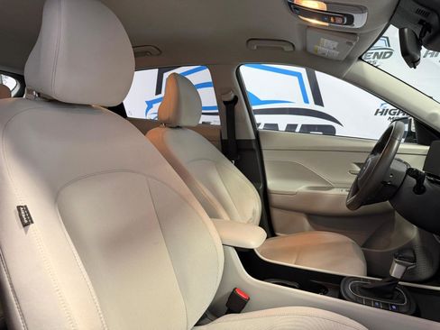 Used 2025 Hyundai Kona SEL image 26