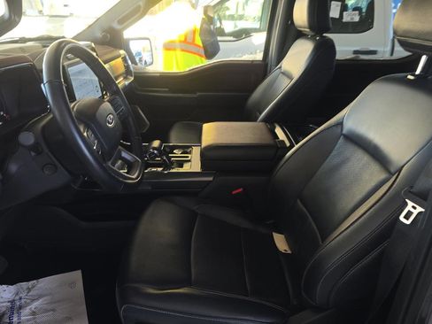 Used 2023 Ford F150 Lariat w/ Equipment Group 502A High image 7