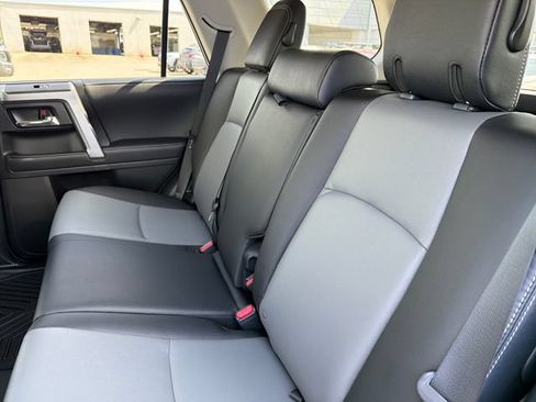 Used 2022 Toyota 4Runner SR5 Premium AWD/4WD image 22