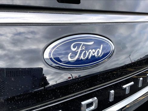 Used 2024 Ford Expedition Limited RWD image 7