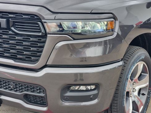 New 2026 RAM 1500 Express image 9