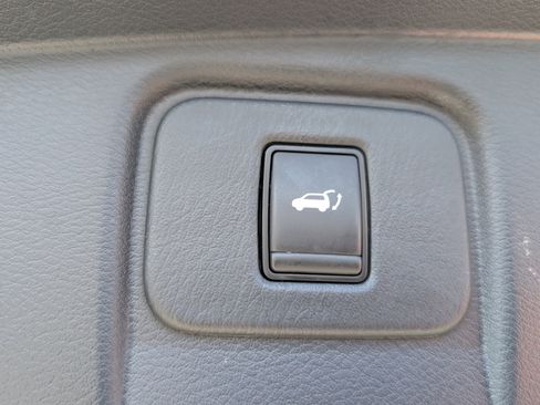 Used 2020 Nissan Murano SL w/ Cargo Package image 13