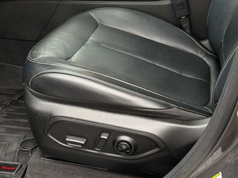 Used 2021 Jeep Grand Cherokee L Limited image 22