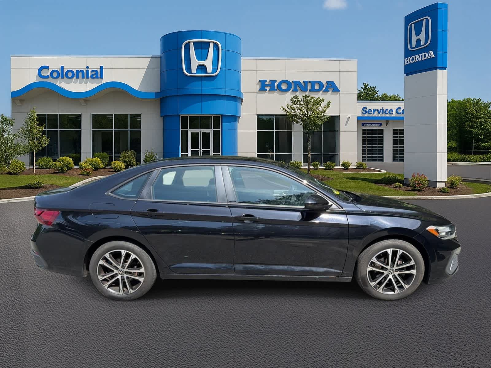 Used 2024 Volkswagen Jetta Sport FWD image 7