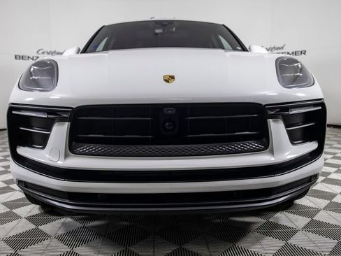 Used 2023 Porsche Macan AWD/4WD image 5