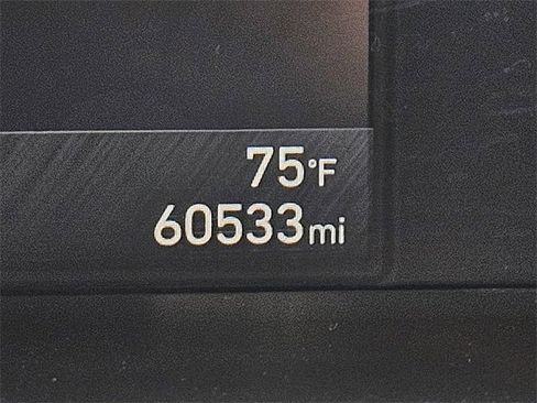 Used 2021 Hyundai Elantra SEL image 25