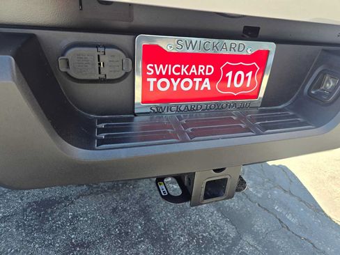Used 2025 Toyota Tacoma SR5 AWD/4WD image 14