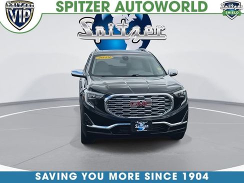 Used 2019 GMC Terrain Denali w/ GMC Pro Grade Package AWD/4WD image 3