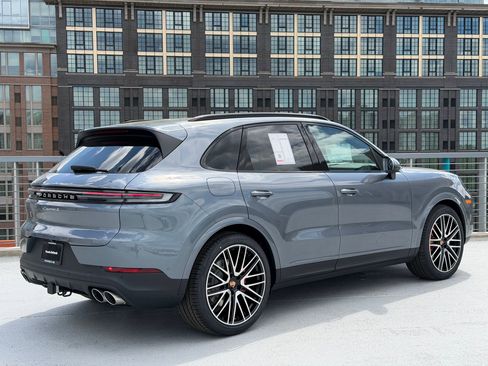 New 2026 Porsche Cayenne S AWD/4WD image 7