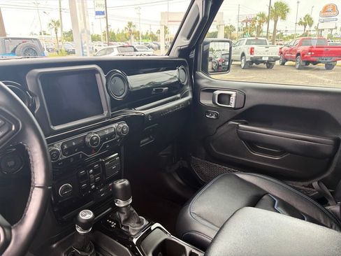 Used 2021 Jeep Wrangler Unlimited Sport AWD/4WD image 14