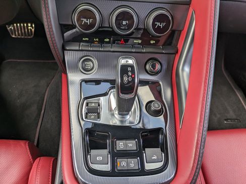 Used 2022 Jaguar F-TYPE R-Dynamic image 21